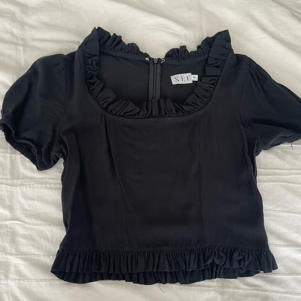 Ruffle crop